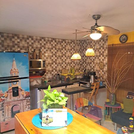 Hostel Shalom Adonai Cartagena 외부 사진