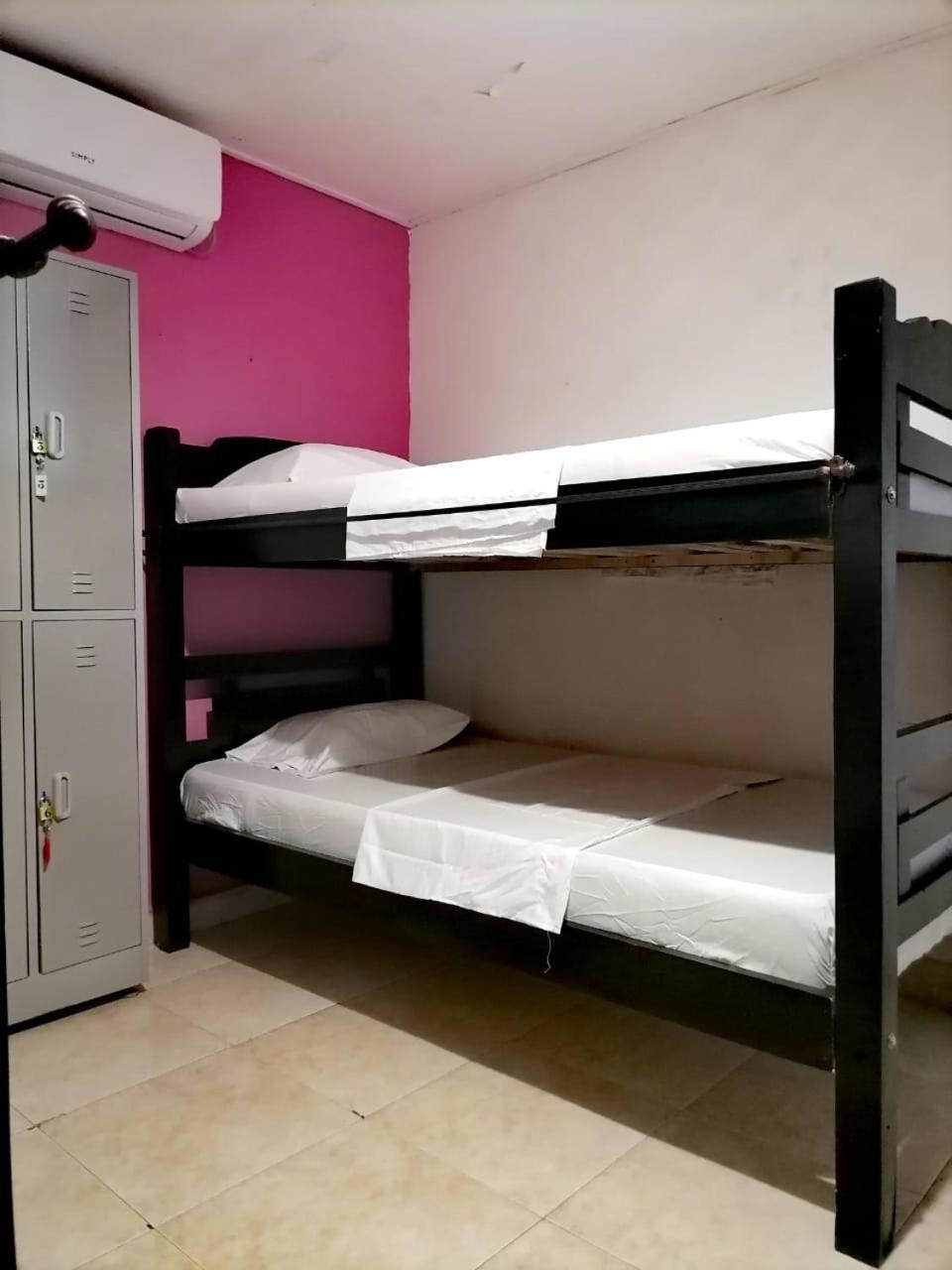 Hostel Shalom Adonai Cartagena 외부 사진