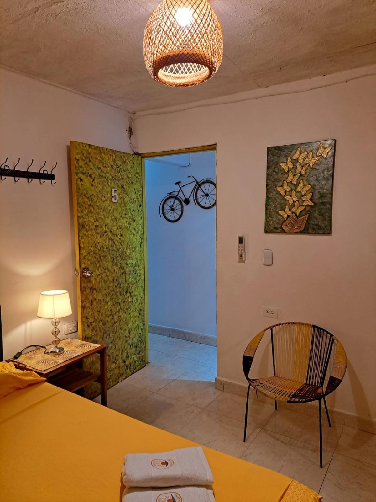 Hostel Shalom Adonai Cartagena 외부 사진