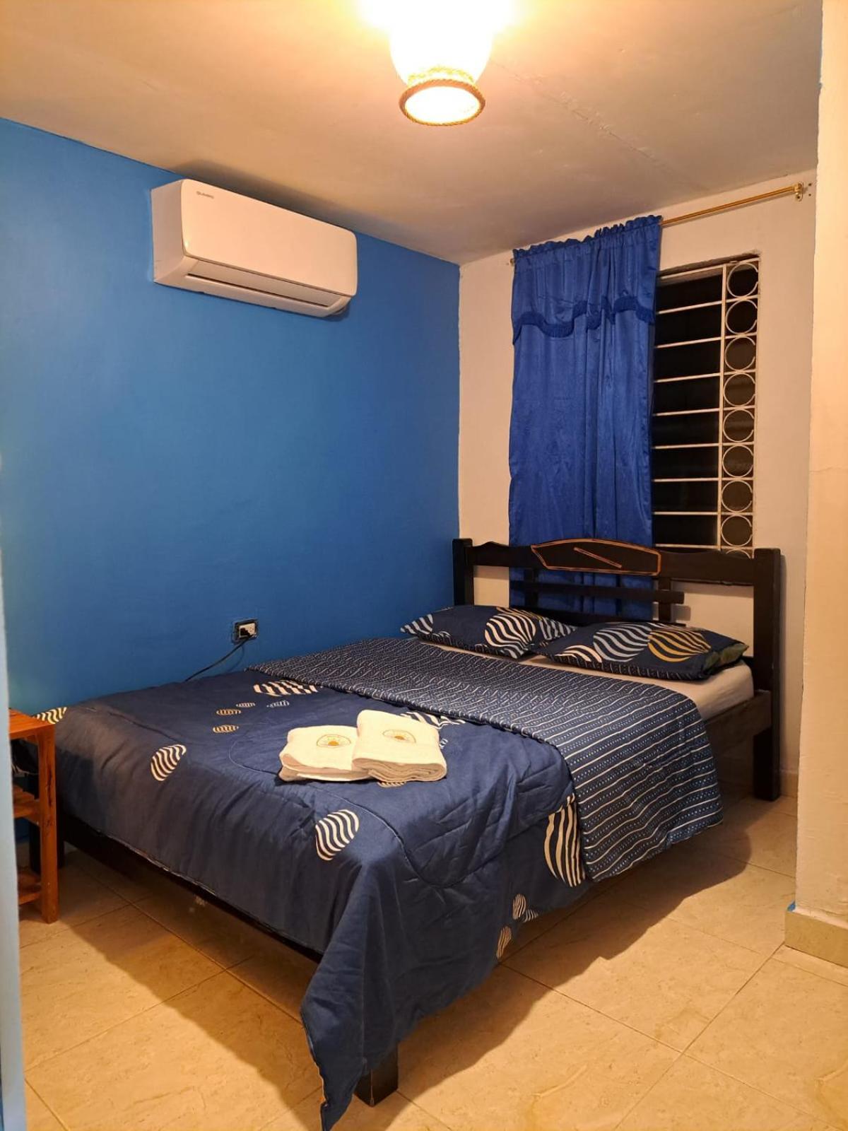 Hostel Shalom Adonai Cartagena 외부 사진