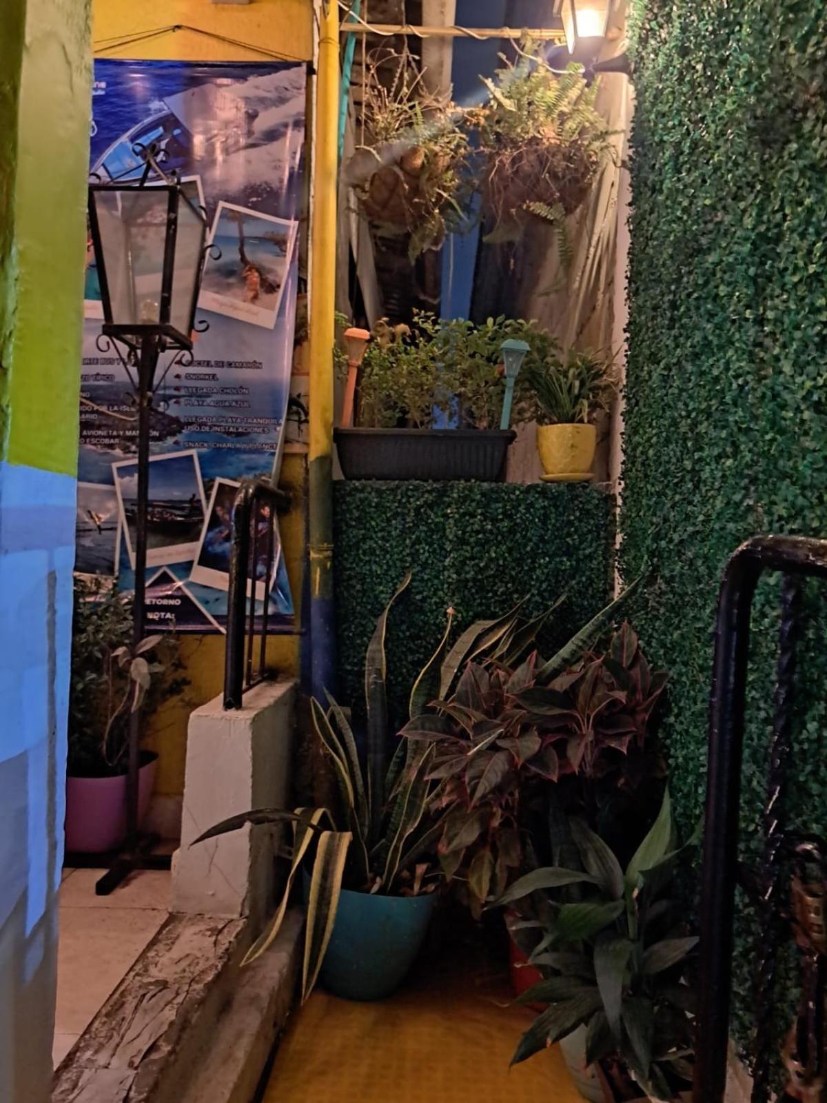 Hostel Shalom Adonai Cartagena 외부 사진