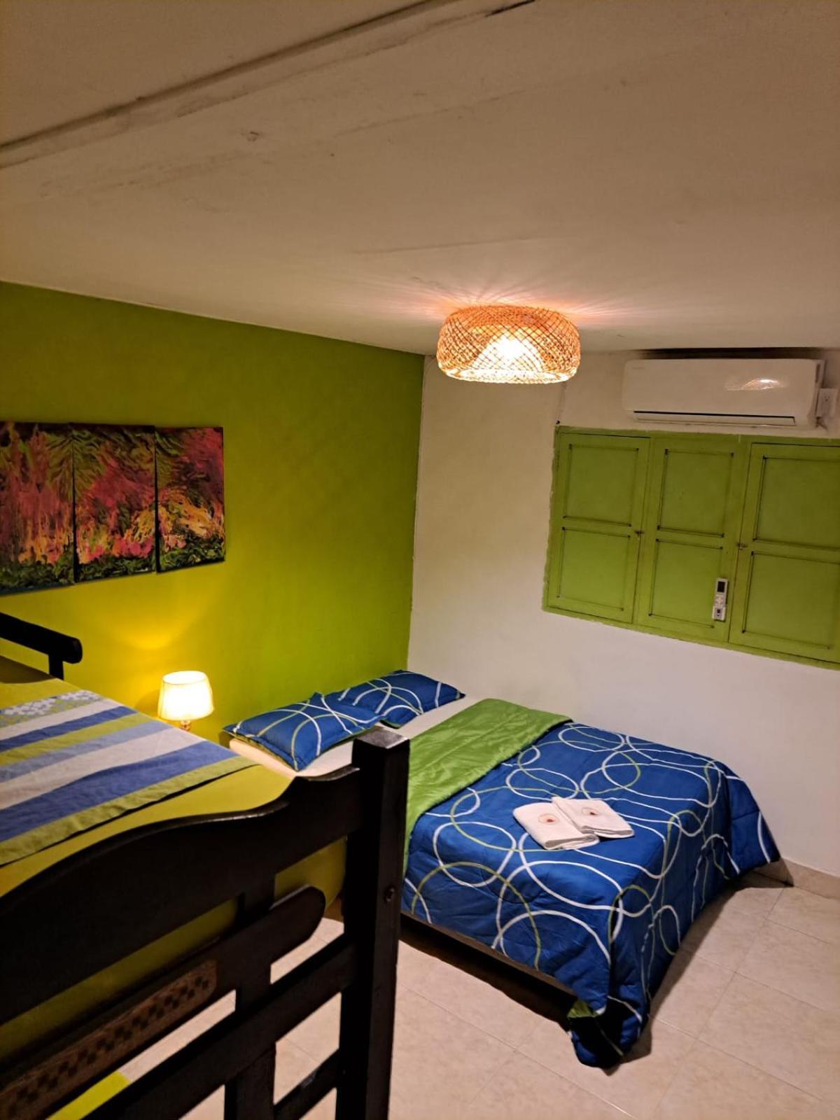 Hostel Shalom Adonai Cartagena 외부 사진