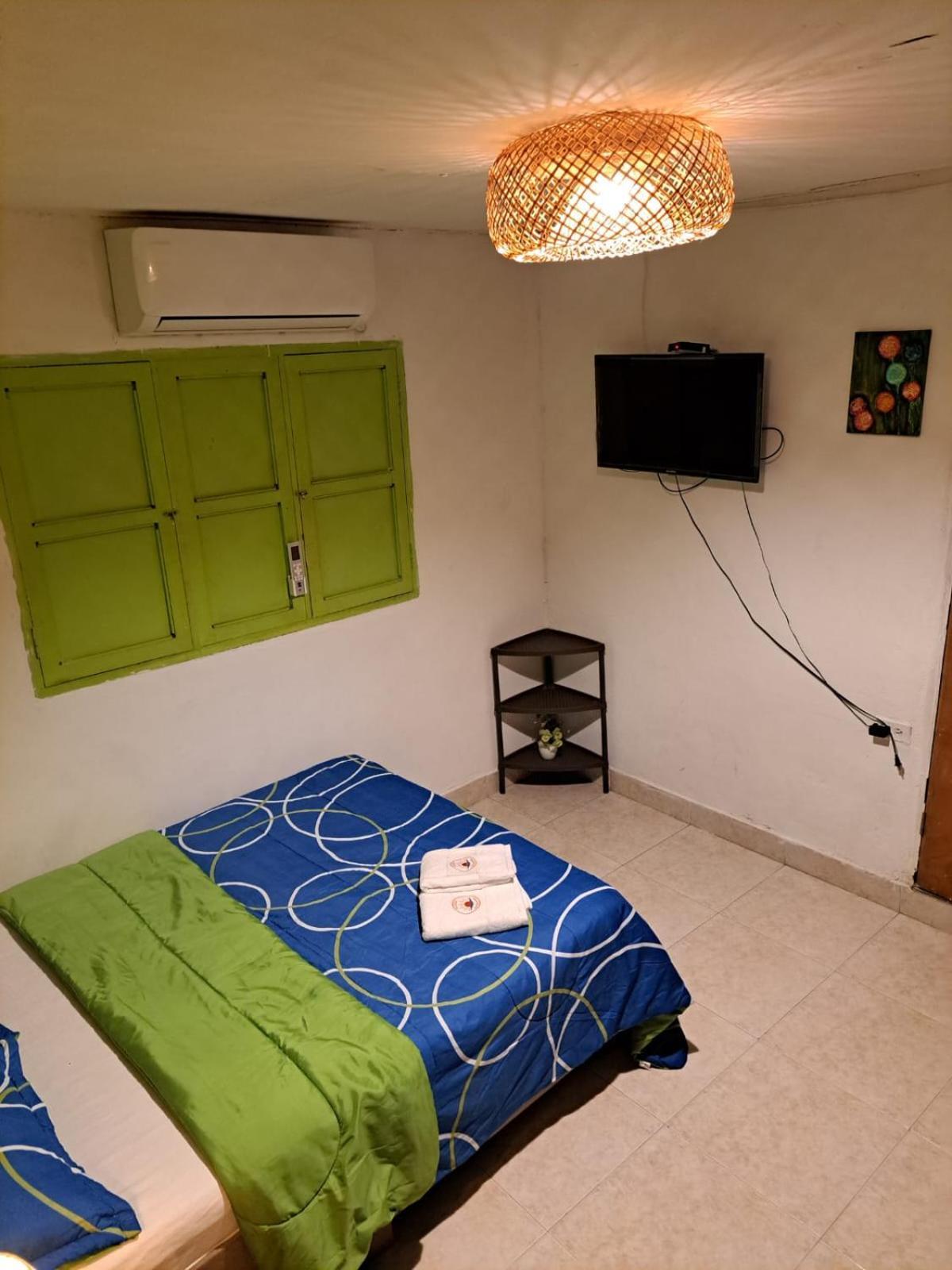 Hostel Shalom Adonai Cartagena 외부 사진
